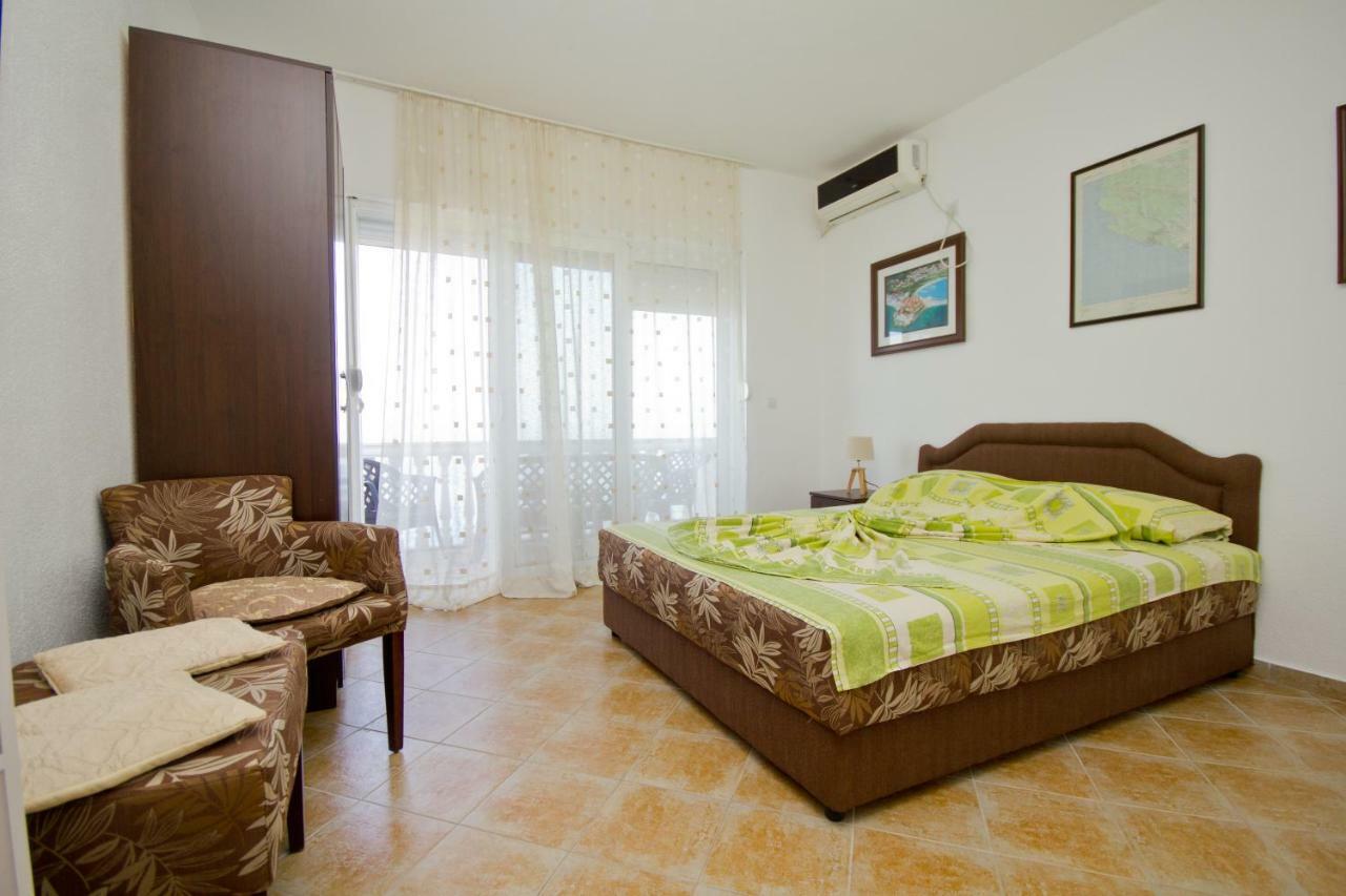 Apartments Dora Добра Вода Екстер'єр фото