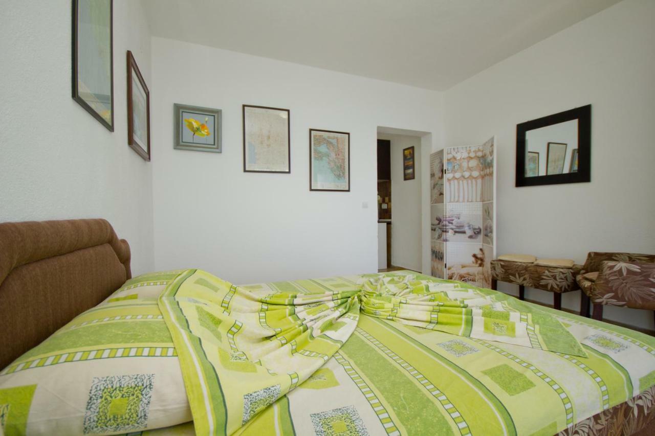 Apartments Dora Добра Вода Екстер'єр фото