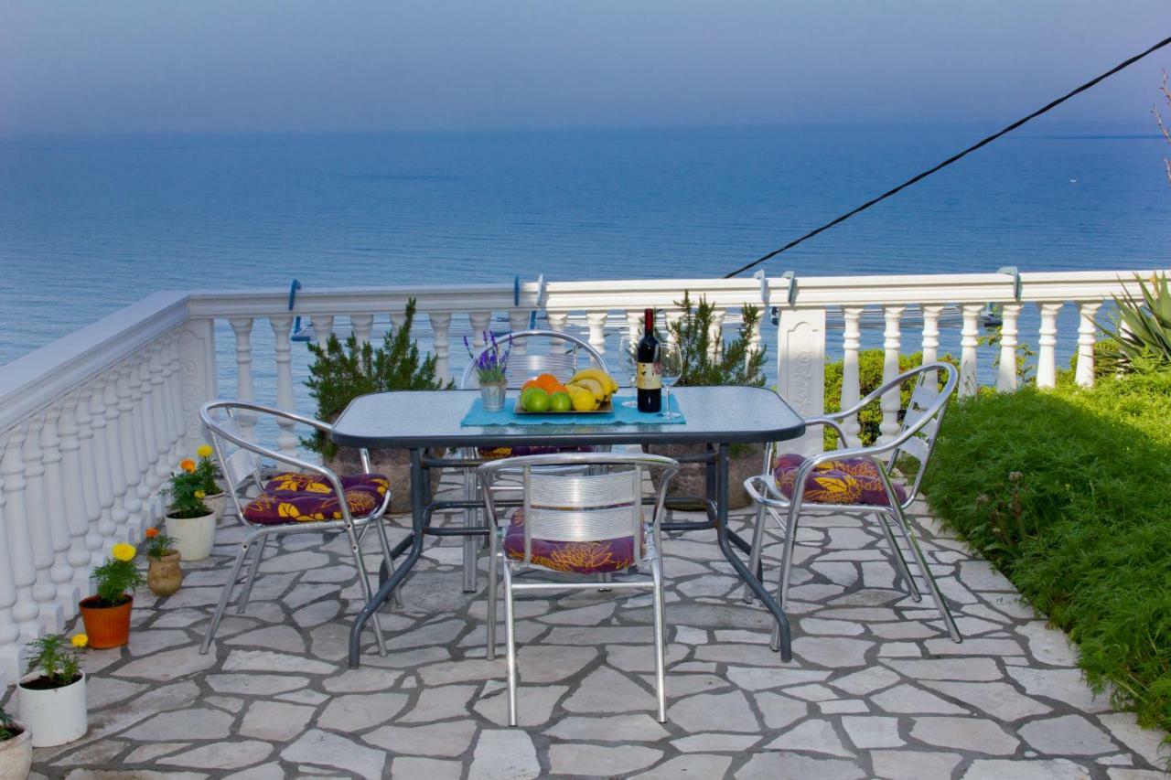 Apartments Dora Добра Вода Екстер'єр фото
