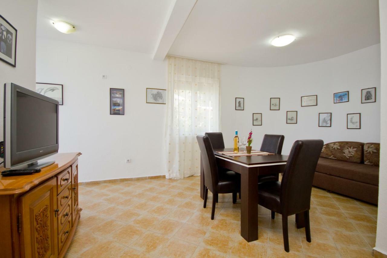 Apartments Dora Добра Вода Екстер'єр фото