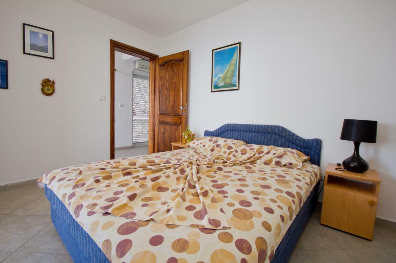 Apartments Dora Добра Вода Екстер'єр фото